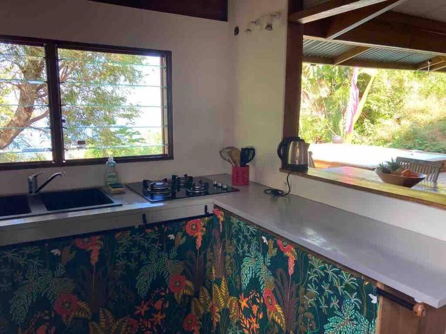Cottage Chaleureux Avec Vue Mer Et Piscine Saint-Leu Exterior foto