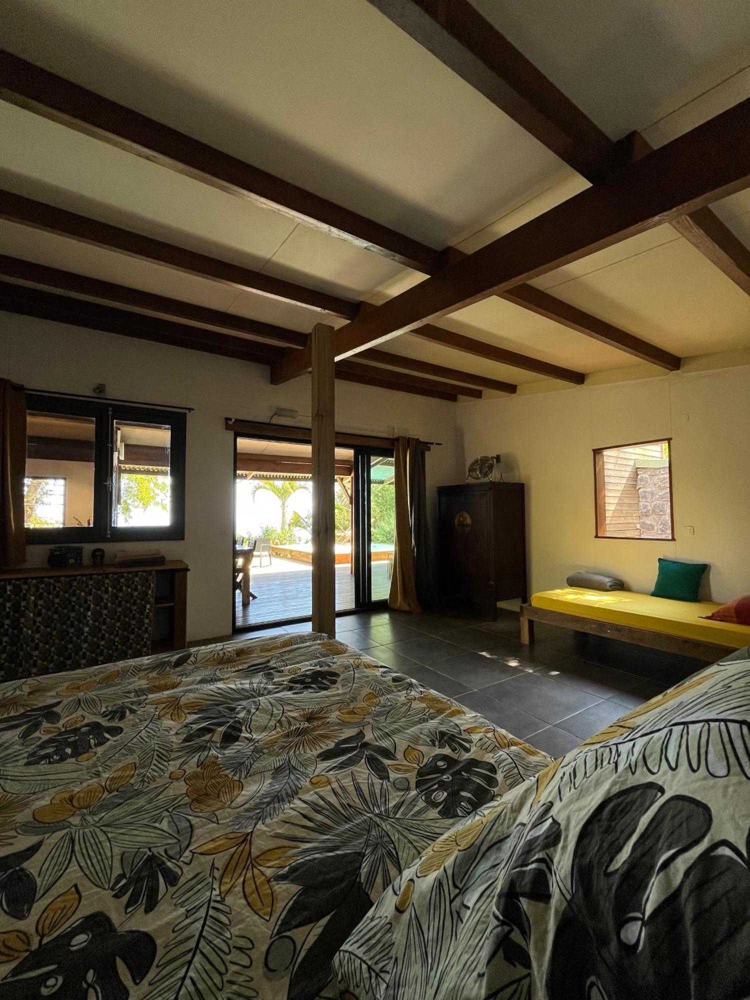 Cottage Chaleureux Avec Vue Mer Et Piscine Saint-Leu Exterior foto