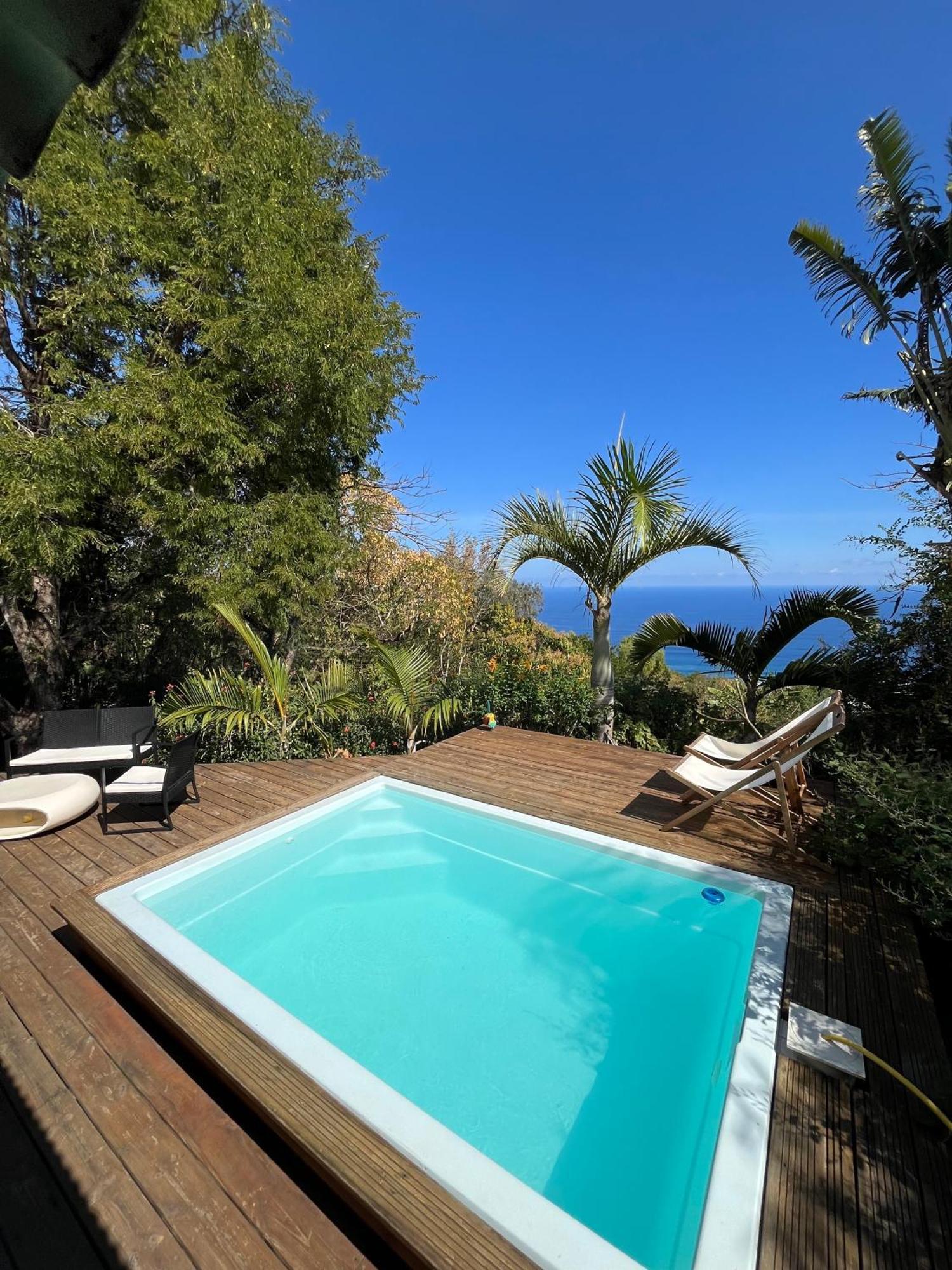Cottage Chaleureux Avec Vue Mer Et Piscine Saint-Leu Exterior foto